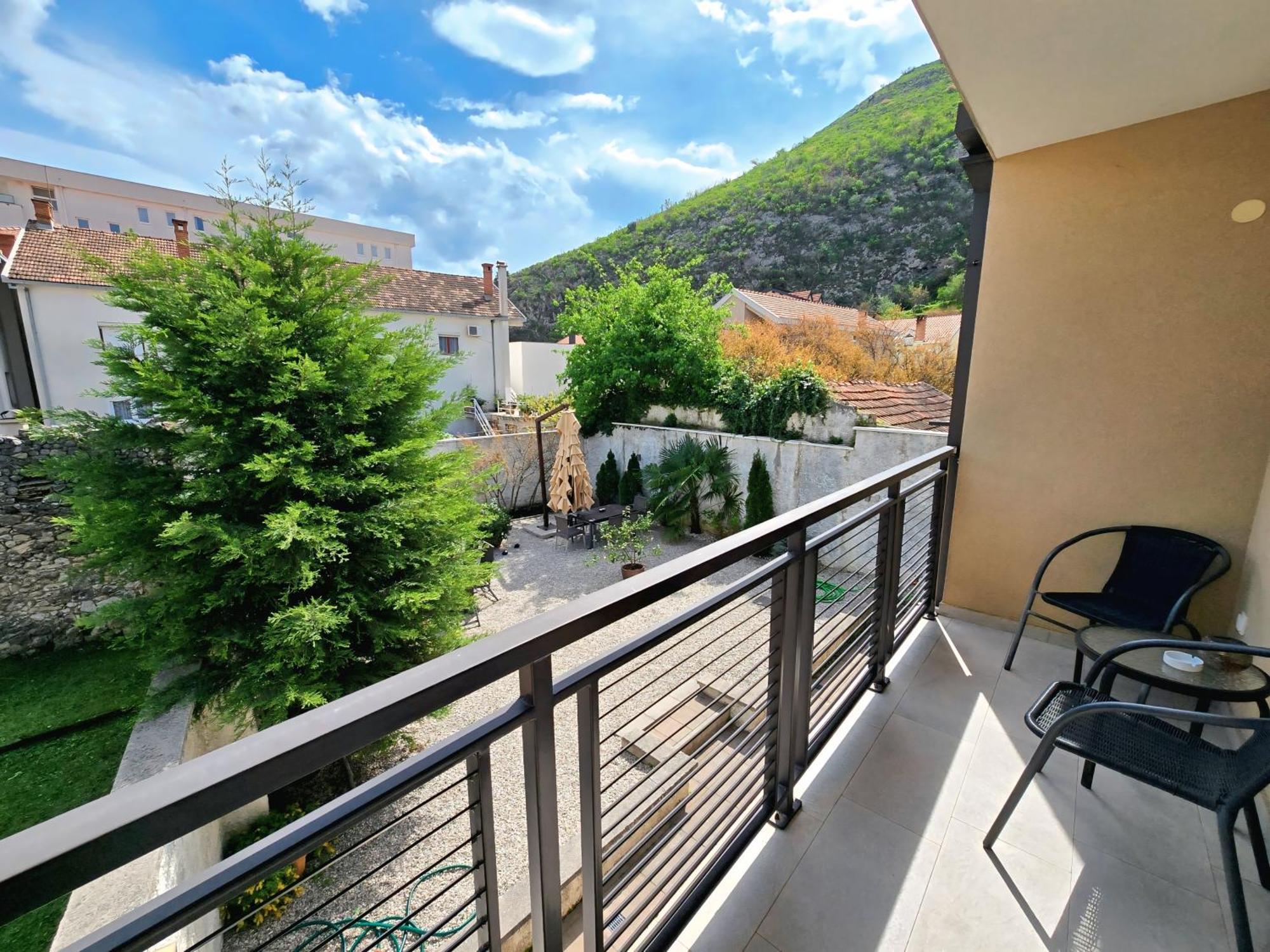 City Center Apartments Mostar Buitenkant foto