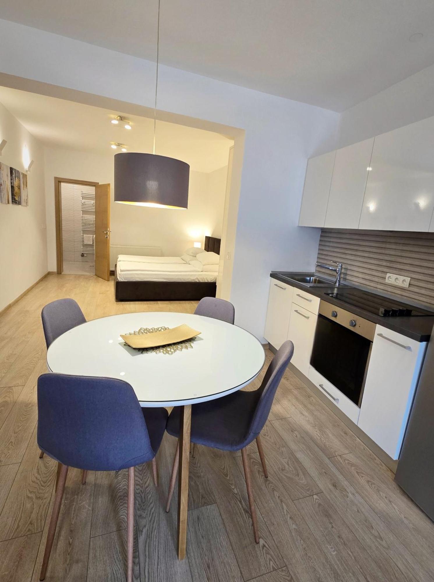 City Center Apartments Mostar Buitenkant foto