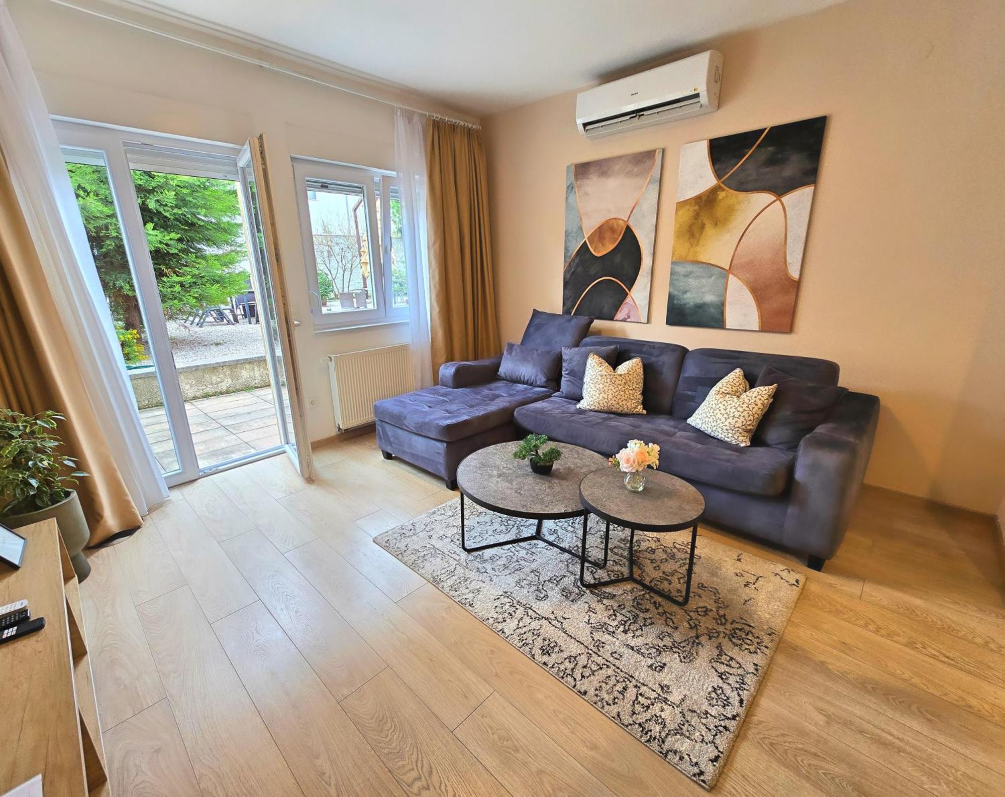City Center Apartments Mostar Buitenkant foto