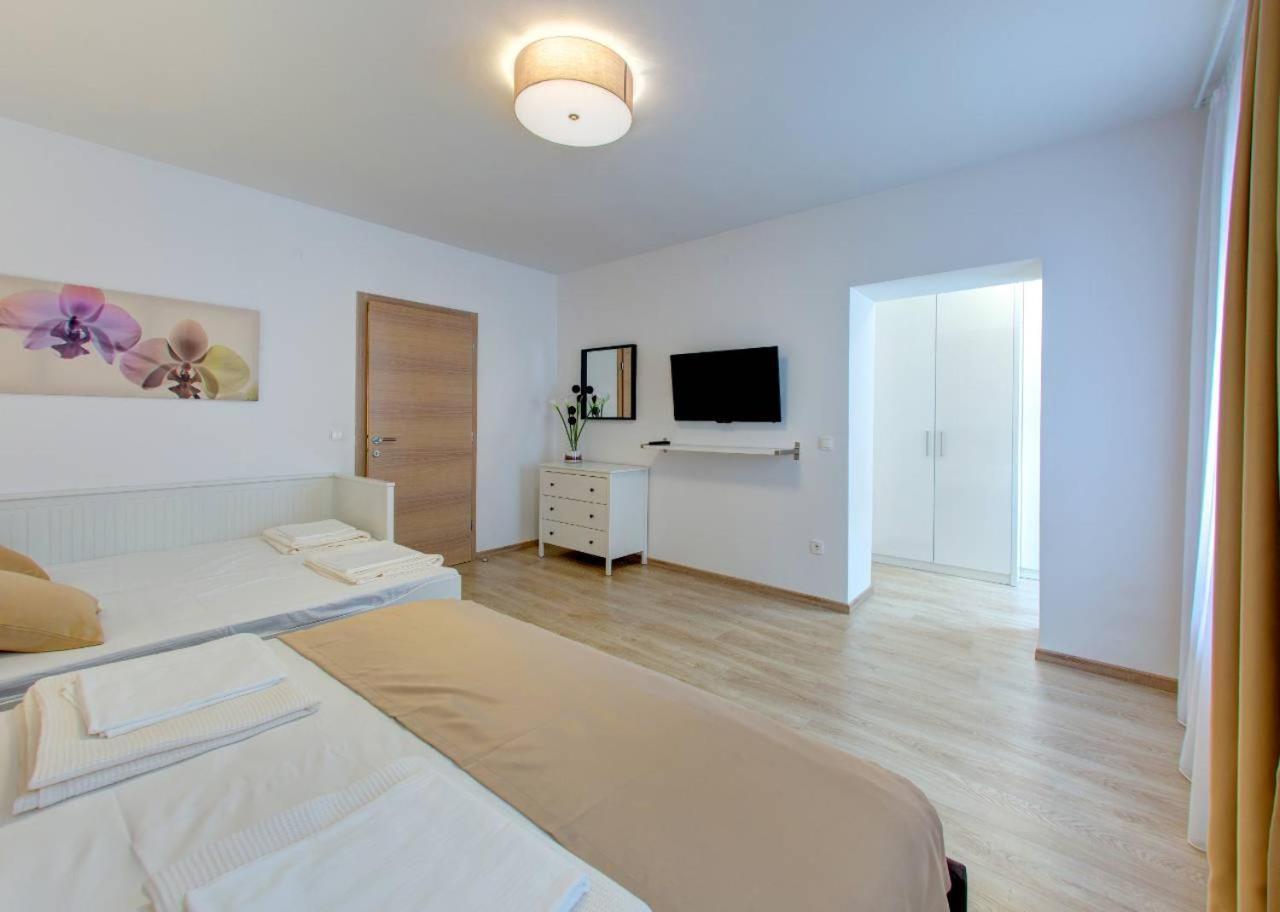 City Center Apartments Mostar Buitenkant foto