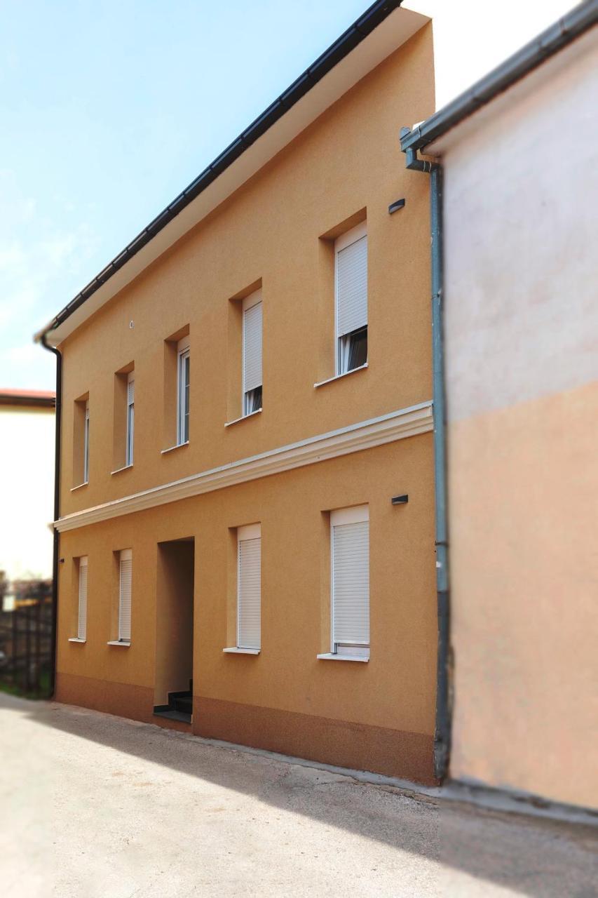 City Center Apartments Mostar Buitenkant foto